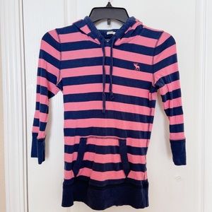 Abercrombie Pink and Blue Stretch Sweater